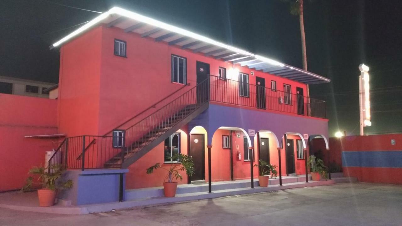 Motel Agora 엔세나다 외부 사진