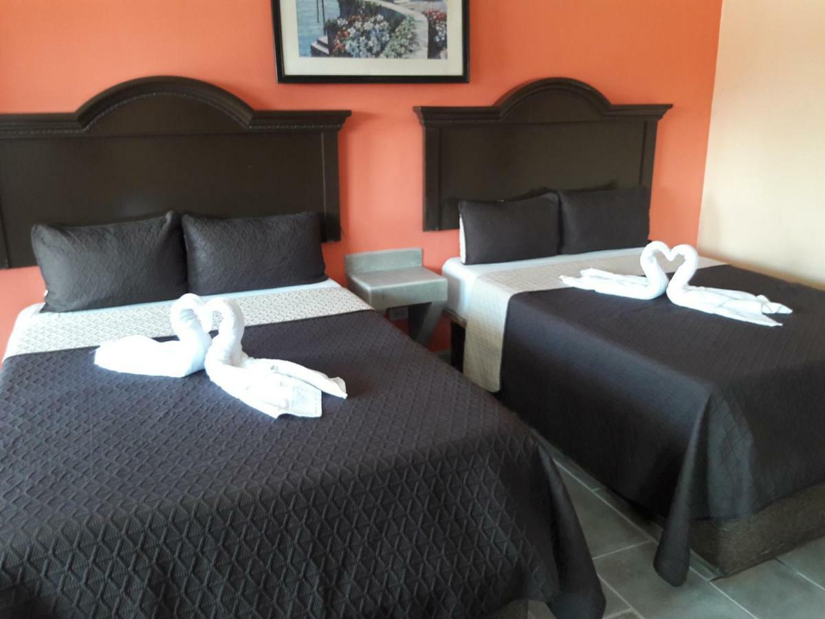 Motel Agora 엔세나다 외부 사진